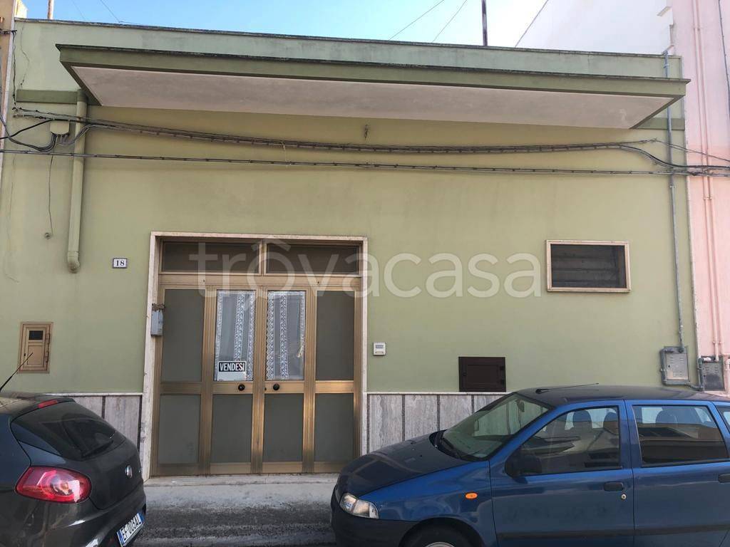 Villa a Schiera in in vendita da privato a Sava via Enrico Fermi, 18