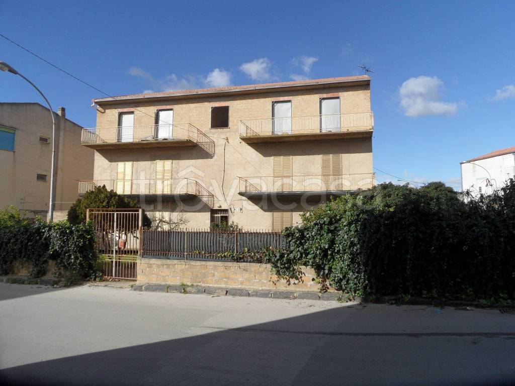 Appartamento in vendita ad Aragona via Papa Albino Luciani