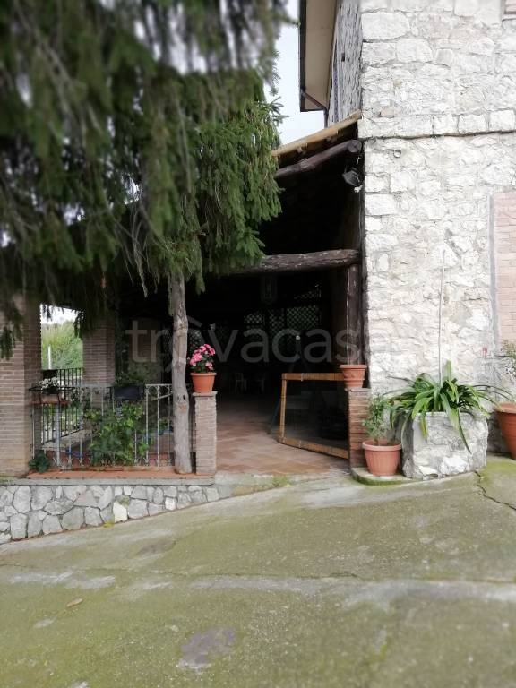Casale in in vendita da privato a San Potito Ultra contrada Ischiti, 2