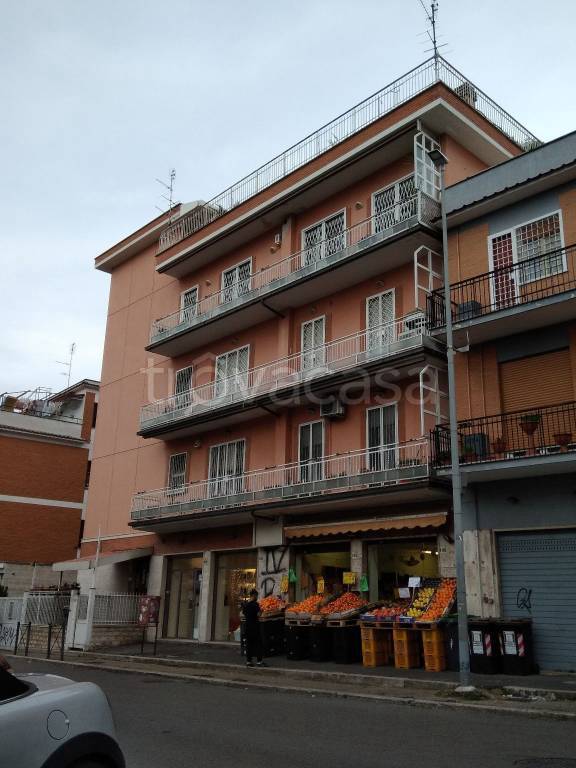 Appartamento in in vendita da privato a Roma via Radicofani