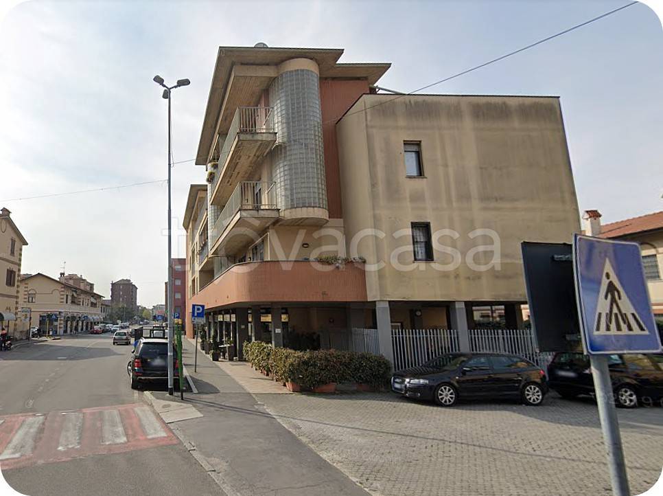 Magazzino in vendita a Baranzate via Nazario Sauro, 9