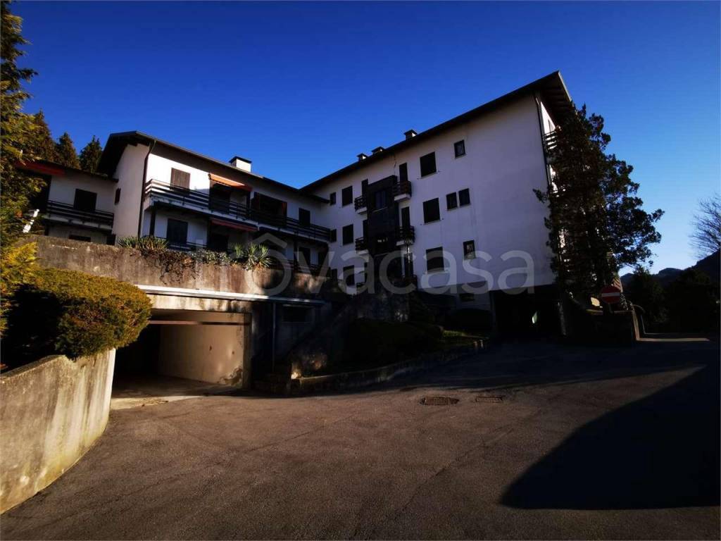 Appartamento in vendita a Cassina Valsassina via per Mezzacca, 1