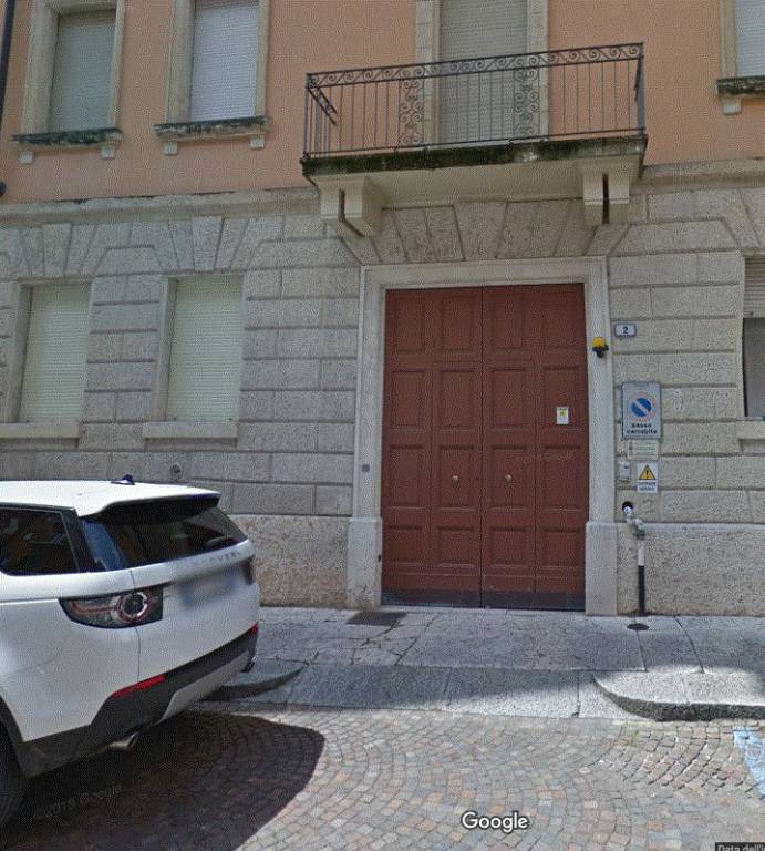 Magazzino in in vendita da privato a Verona piazzetta Sant'Andrea, 2