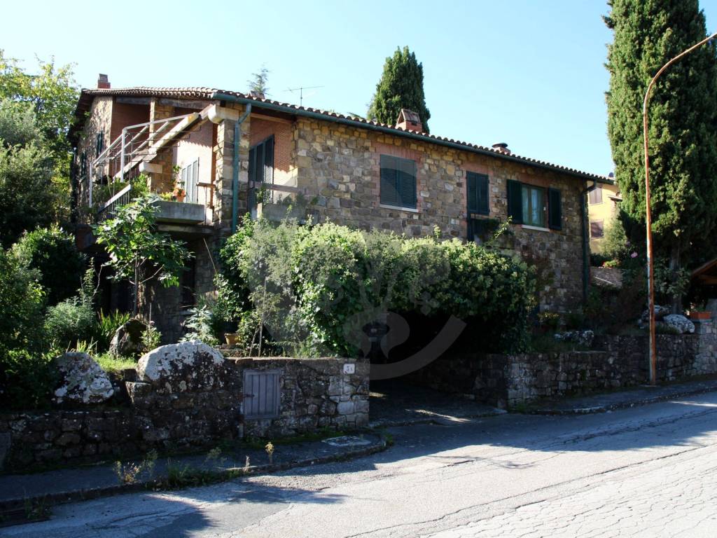 Villa in vendita a San Quirico d'Orcia via Dante Alighieri