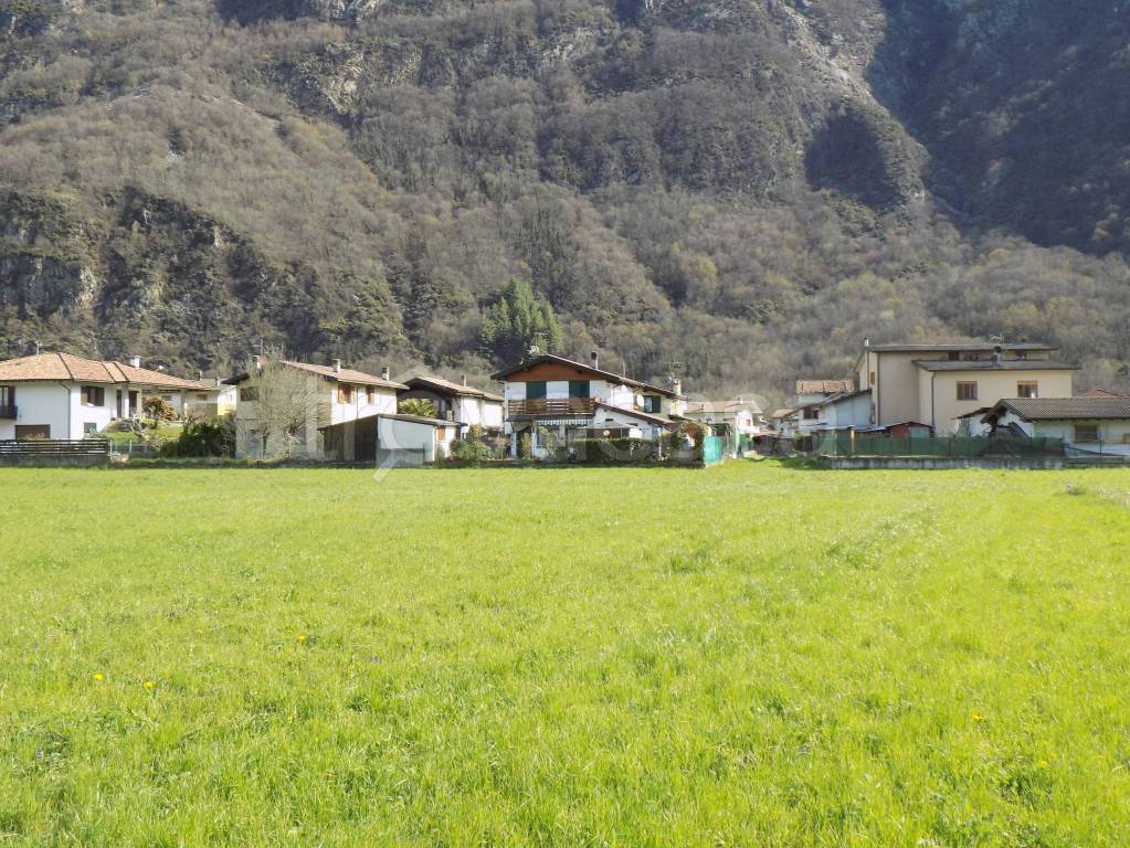 Terreno Residenziale in vendita a Samolaco via Giani