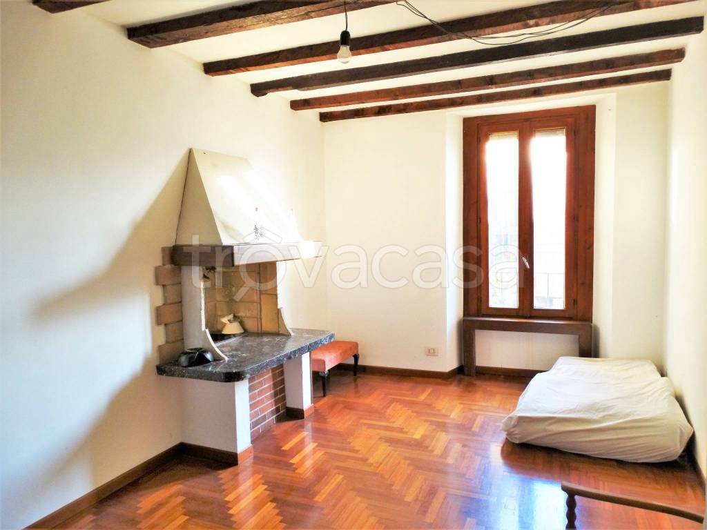 Appartamento in vendita a Milano corso di Porta Ticinese, 6
