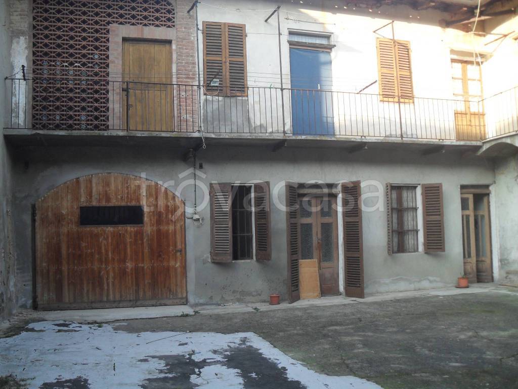 Appartamento in vendita a Castagnole Monferrato via Carlo Alberto, 34