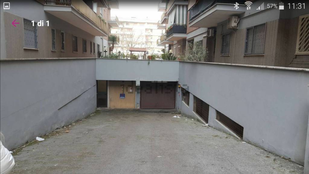 Garage in vendita a Roma via Armando Crisciani, 9