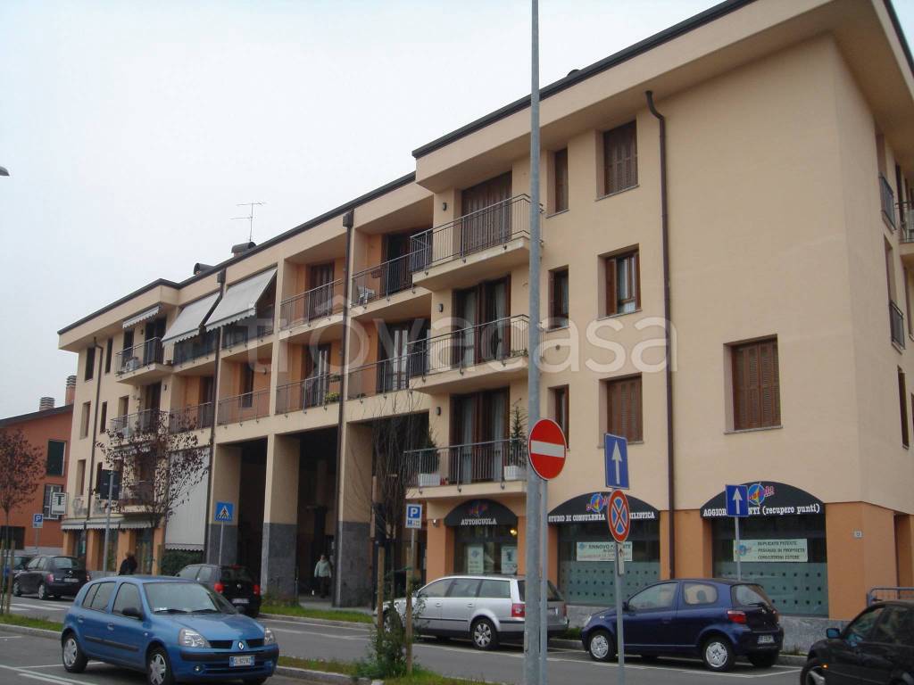 Garage in vendita a Meda via Pietro Orsi, 9