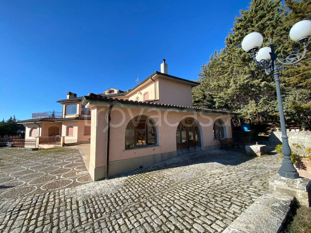 Villa in vendita a Oratino contrada Cerro