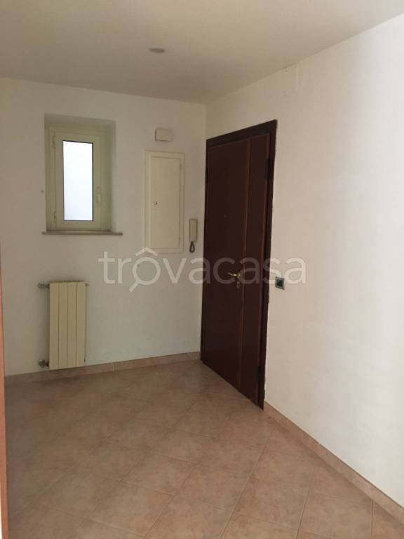 Appartamento in in vendita da privato a Bracciano via Carlo Cattaneo, 5