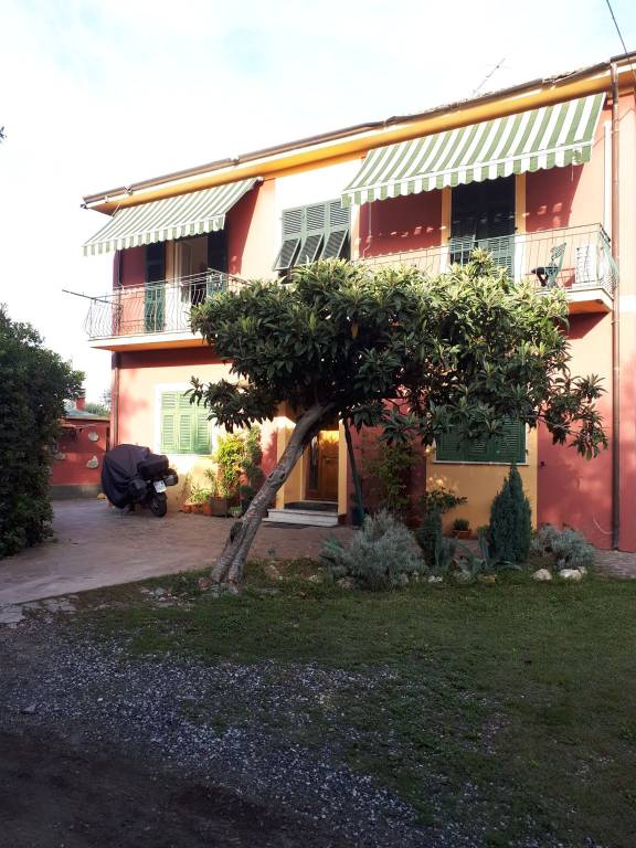 Villa Bifamiliare in vendita a Sarzana via Paradiso
