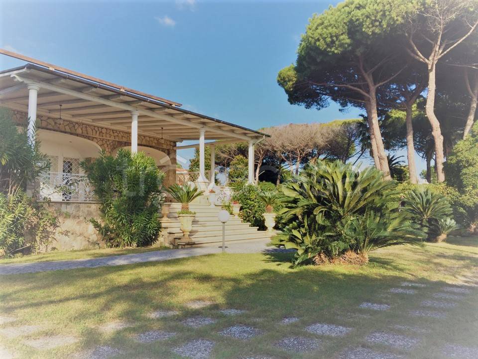 Villa in vendita a San Felice Circeo lungomare Circe