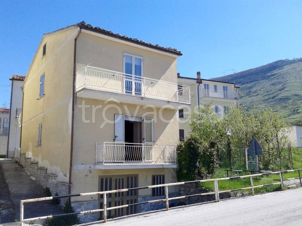 Casa Indipendente in in vendita da privato a Roio del Sangro via Nicola De Lucia, 6