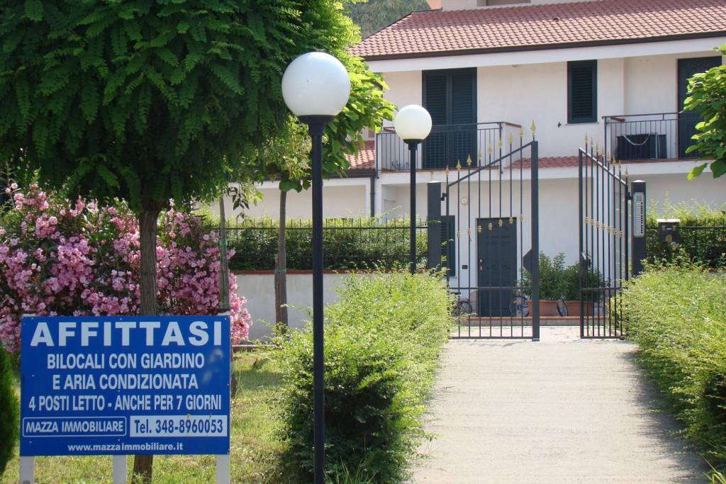 Villa a Schiera in affitto a Fiumefreddo Bruzio viale Serenella