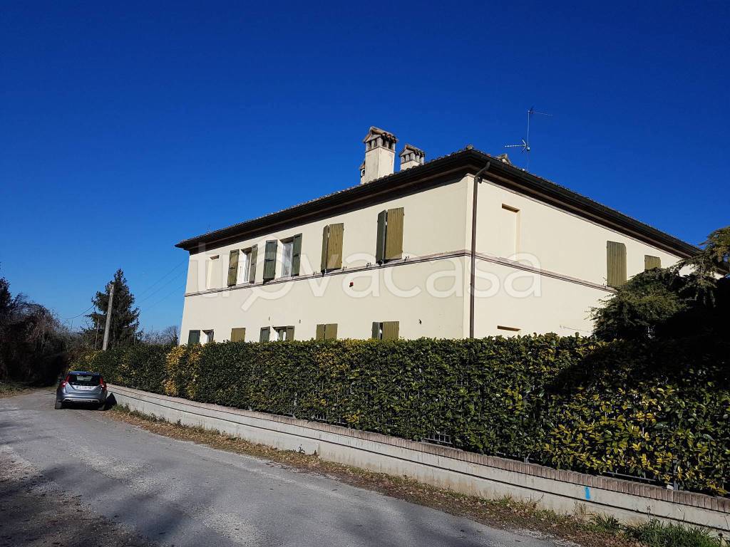 Casale in vendita a Pesaro
