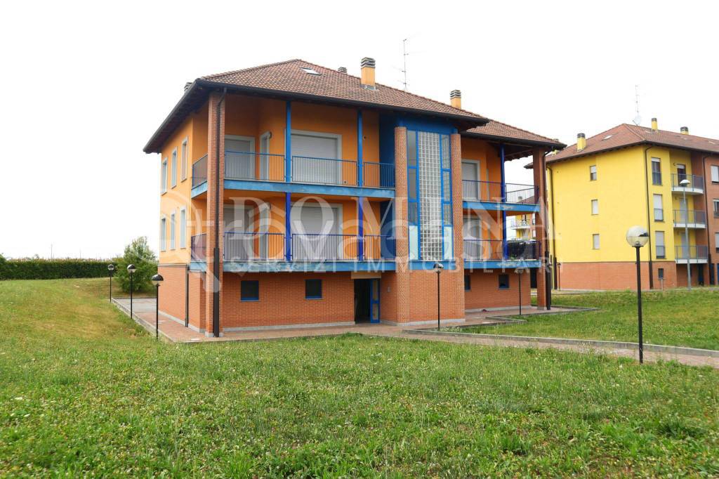 Appartamento in vendita a Oleggio via della Costituzione