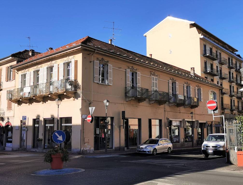 Appartamento in vendita a Borgosesia viale Duca d'Aosta, 35