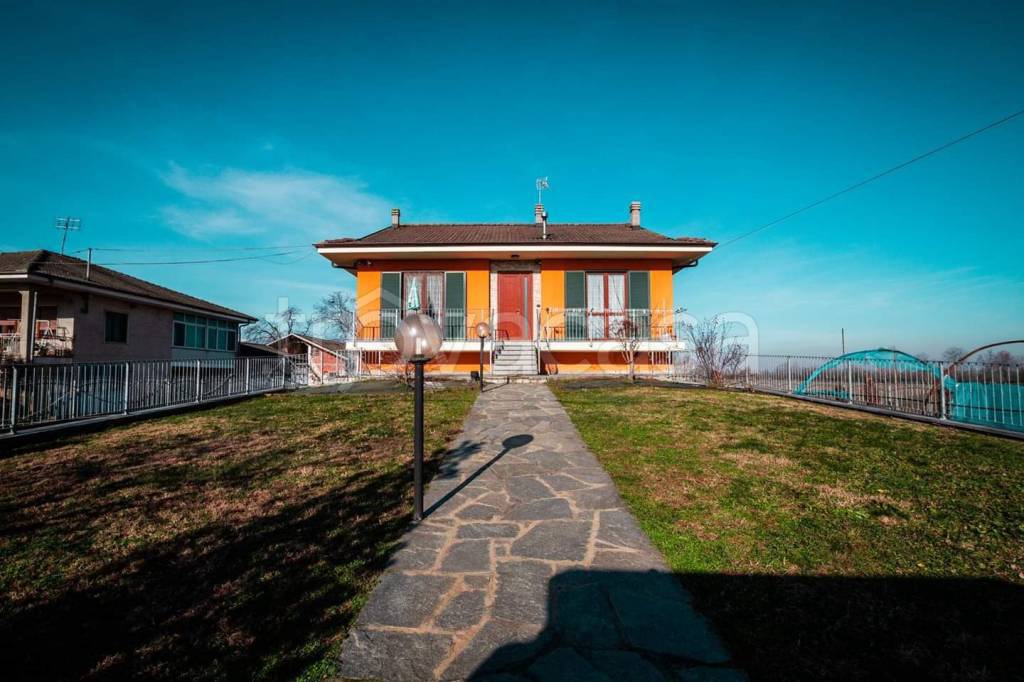 Villa in in vendita da privato a Caraglio via Prata, 16