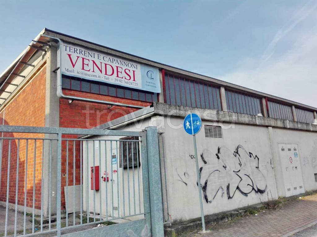 Capannone Industriale in vendita a Monza via Baradello