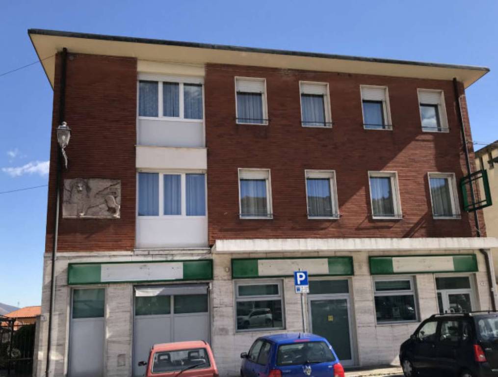 Filiale Bancaria in vendita ad Arsiero piazza Rossi 1