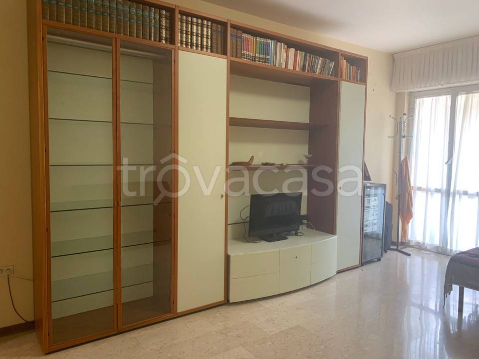 Appartamento in vendita a Pescara via Pesaro, 54
