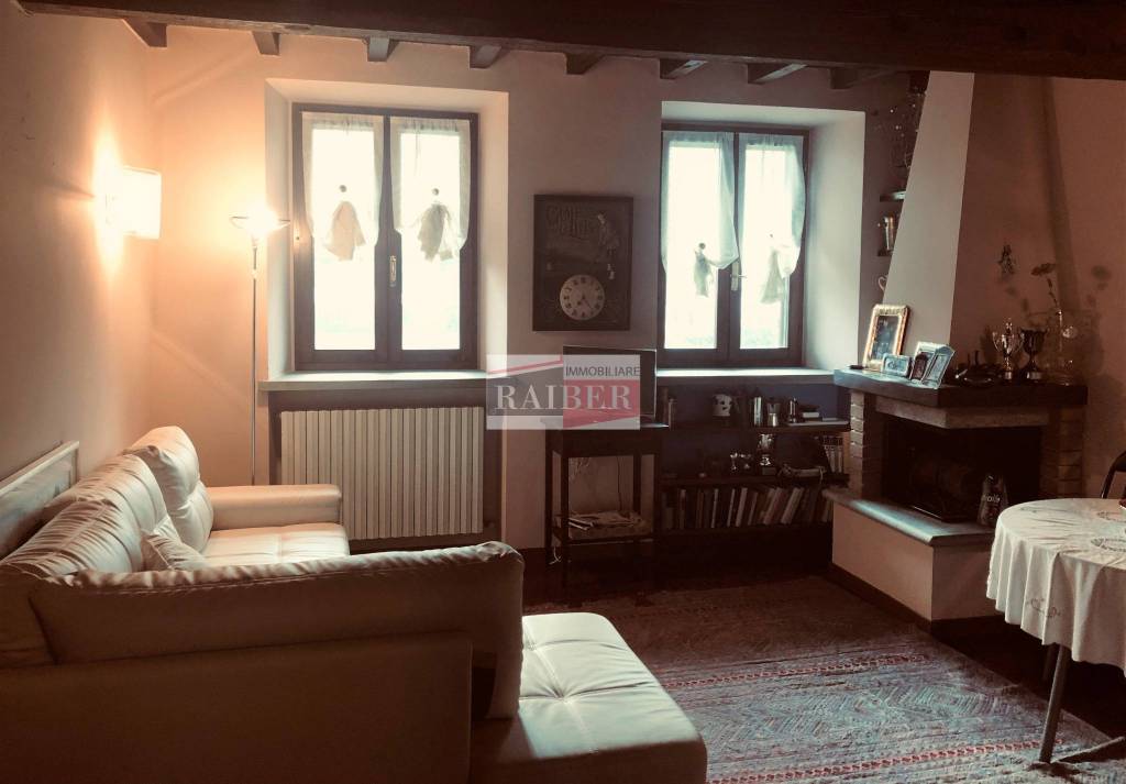 Appartamento in vendita a Pieve Emanuele cascina Tolcinasco