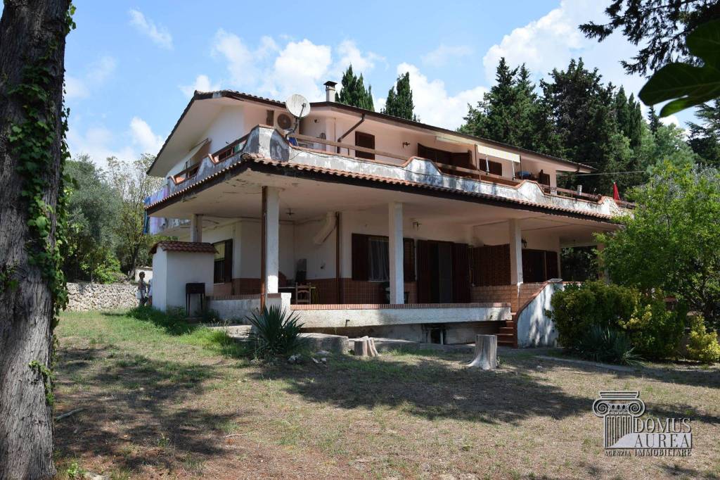 Villa Bifamiliare in vendita a Itri via Magliana