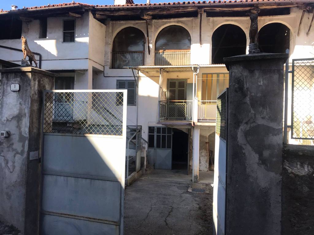 Casa Indipendente in in vendita da privato a Torre Mondovì via Guglielmo Viola, 1