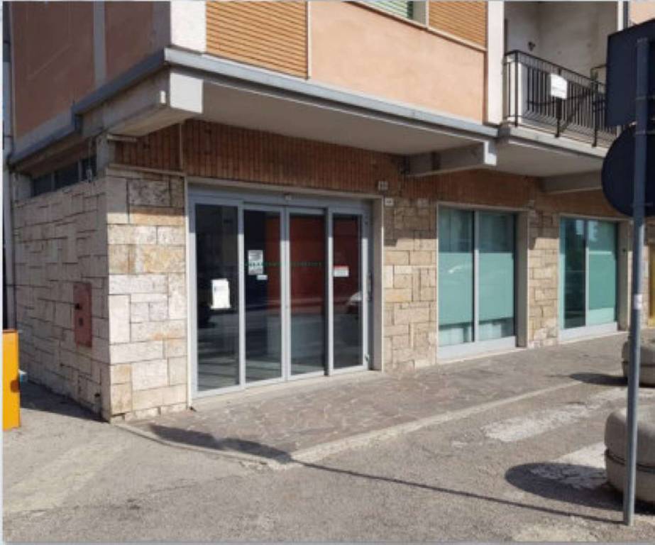 Filiale Bancaria in vendita a Termoli via Martiri della Resistenza 40 Sub 21