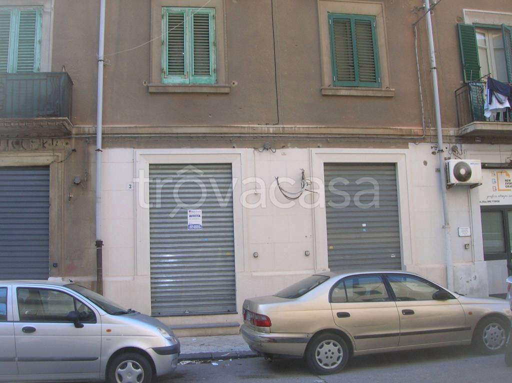Ufficio in affitto a Messina via Alfredo Giovanni Cesareo, 3