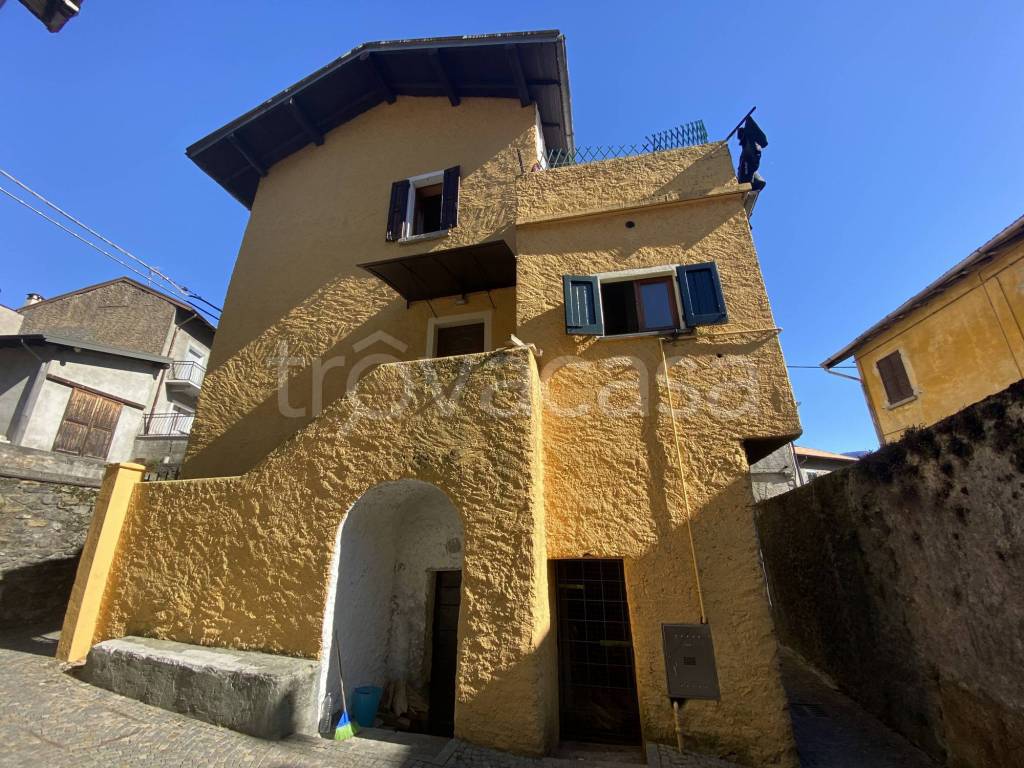 Casale in vendita a Cremia frazione Semurana, 36