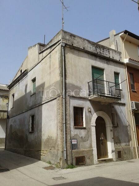 Casa Indipendente in vendita a Petacciato via Roma
