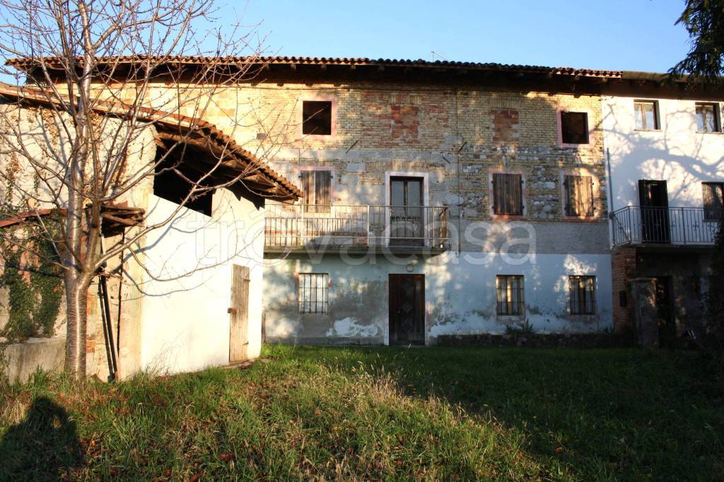Casa Indipendente in vendita a Fagagna via Lope, 23