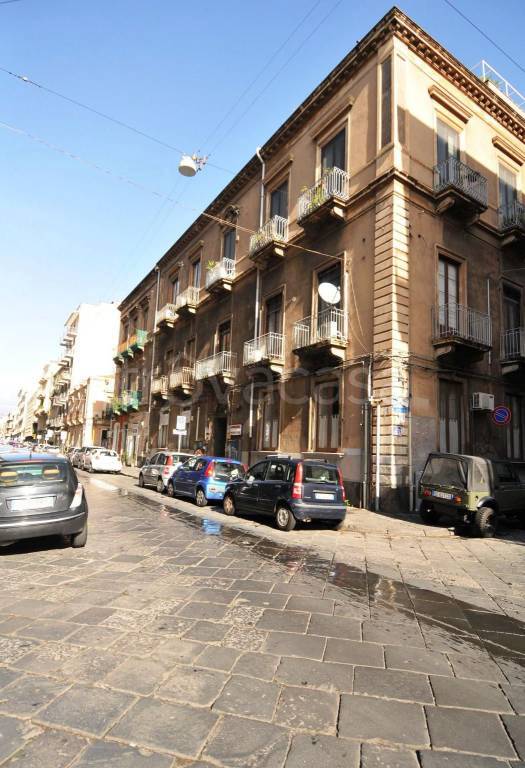 Ufficio in affitto a Catania via Francesco Crispi, 242