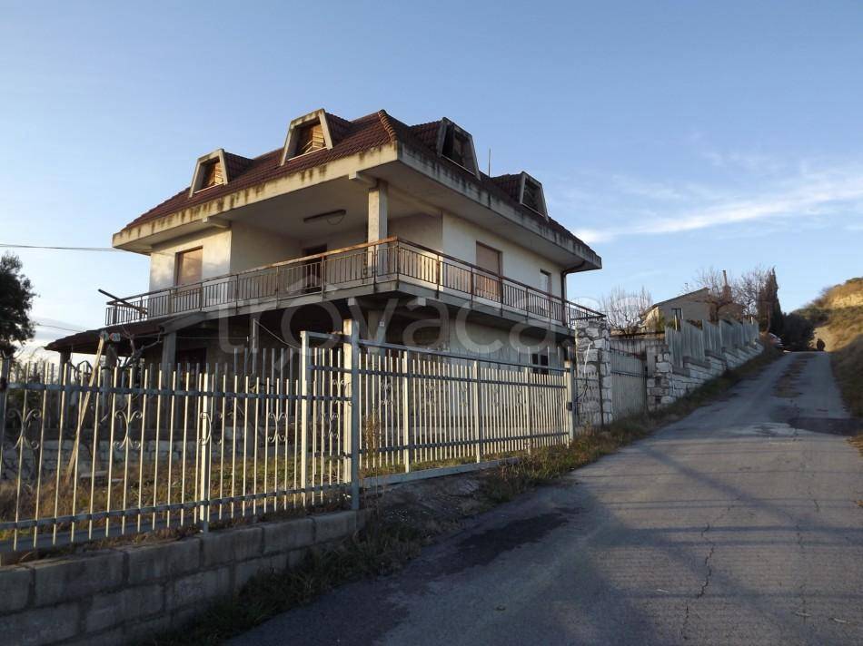 Casa Indipendente in vendita a San Benedetto del Tronto via Colli Euganei