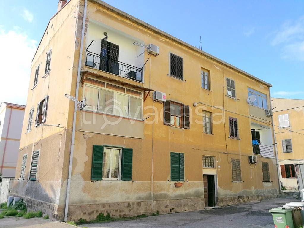 Appartamento in vendita a Carbonia via Fausto Beccalossi