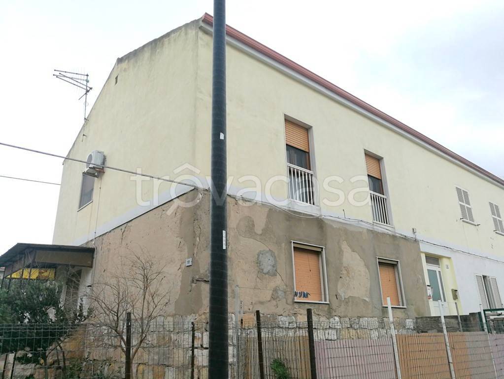 Appartamento in vendita a Carbonia via Monterosa
