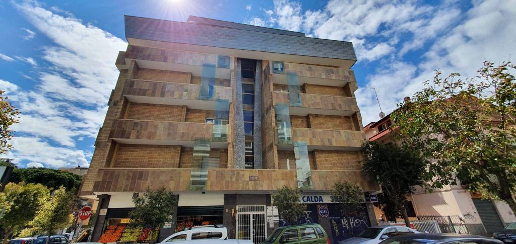 immagine annuncio 1 di 14