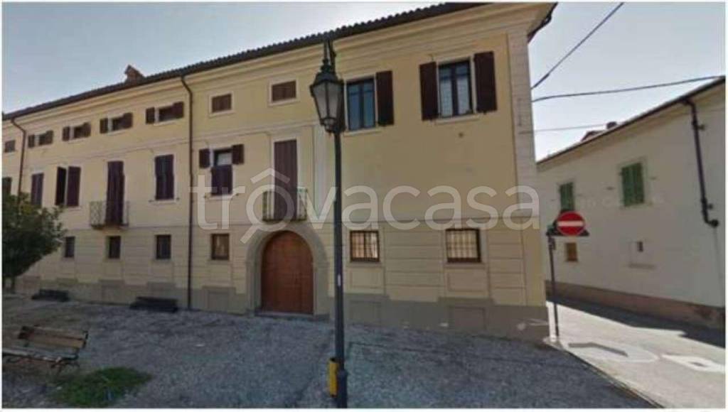 Ufficio in vendita a Castellazzo Bormida piazza Santa Maria 3