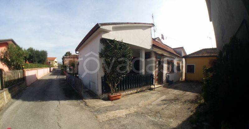 Villa in vendita a Ceccano via Cantinella 105