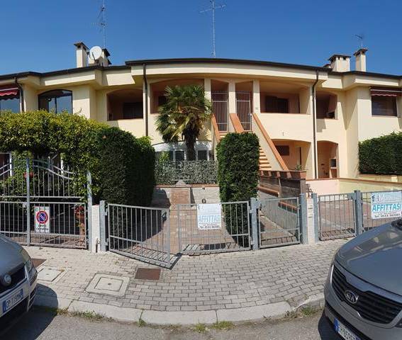 Villa a Schiera in affitto a Comacchio via del Vascello, 31