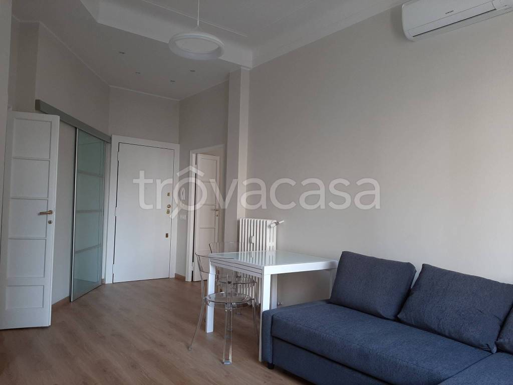 Appartamento in affitto a Milano via Vincenzo Foppa, 47/a