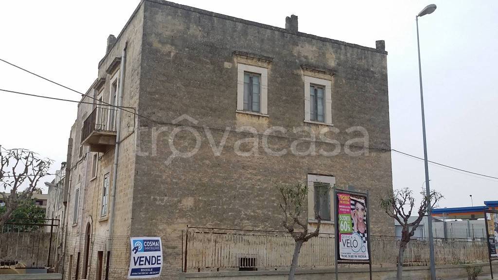 Casa Indipendente in vendita a Bisceglie via Gaetano Salvemini