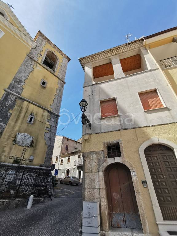 Appartamento in in vendita da privato a Bagnoli Irpino piazza Umberto I, 15