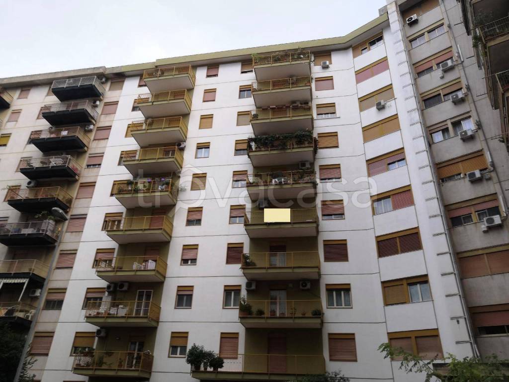 Appartamento in vendita a Palermo via Luigi Zancla