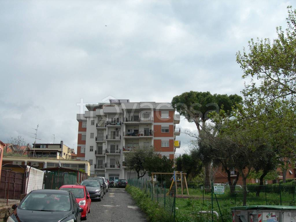 Appartamento in vendita a Civitavecchia via Francesco Flavioni, 41
