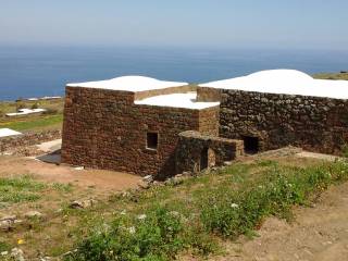 Dammuso in vendita a pantelleria 