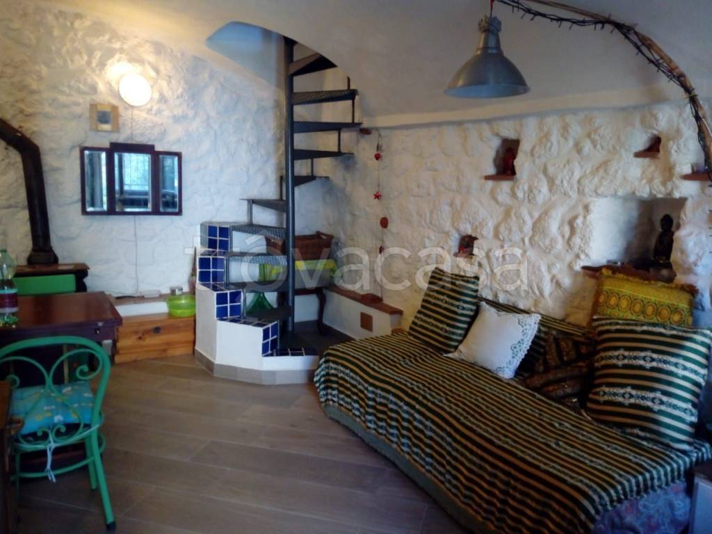 Casa Indipendente in in vendita da privato a Mazzano Romano via Lunga Tresa, 34