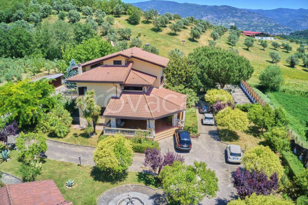 Villa in vendita a Montalto Uffugo via Grancida